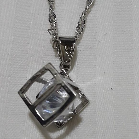 Caged Beauty set - Picture 3 of 5